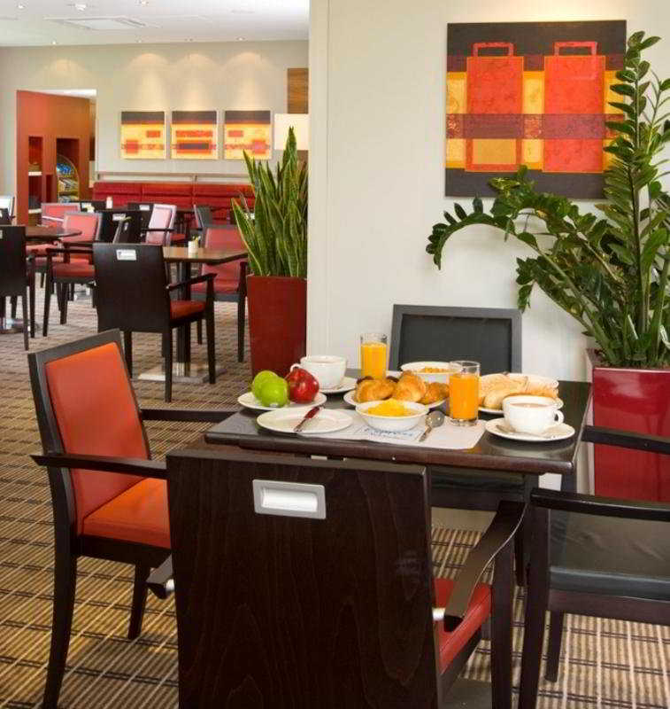 Holiday Inn Express London - Dartford By Ihg Restaurant foto