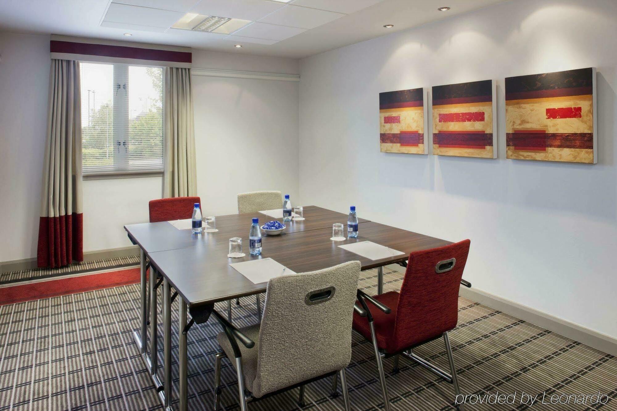 Holiday Inn Express London - Dartford By Ihg Einrichtungen foto